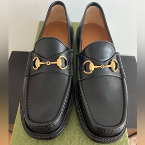 Mens Gucci Leather Horsebit loafers, size 9.5